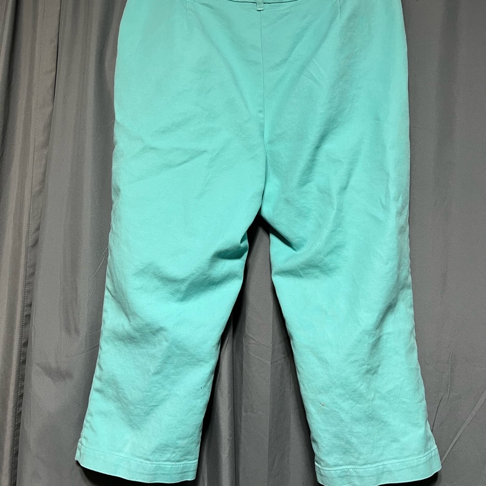 Turquoise blue capris - Picture 2 of 3
